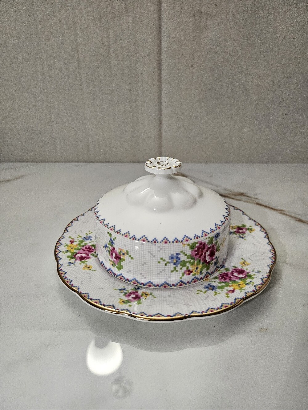 Vintage Royal Albert "Petit Point" Fine Bone China Covered Round Butter Dish
